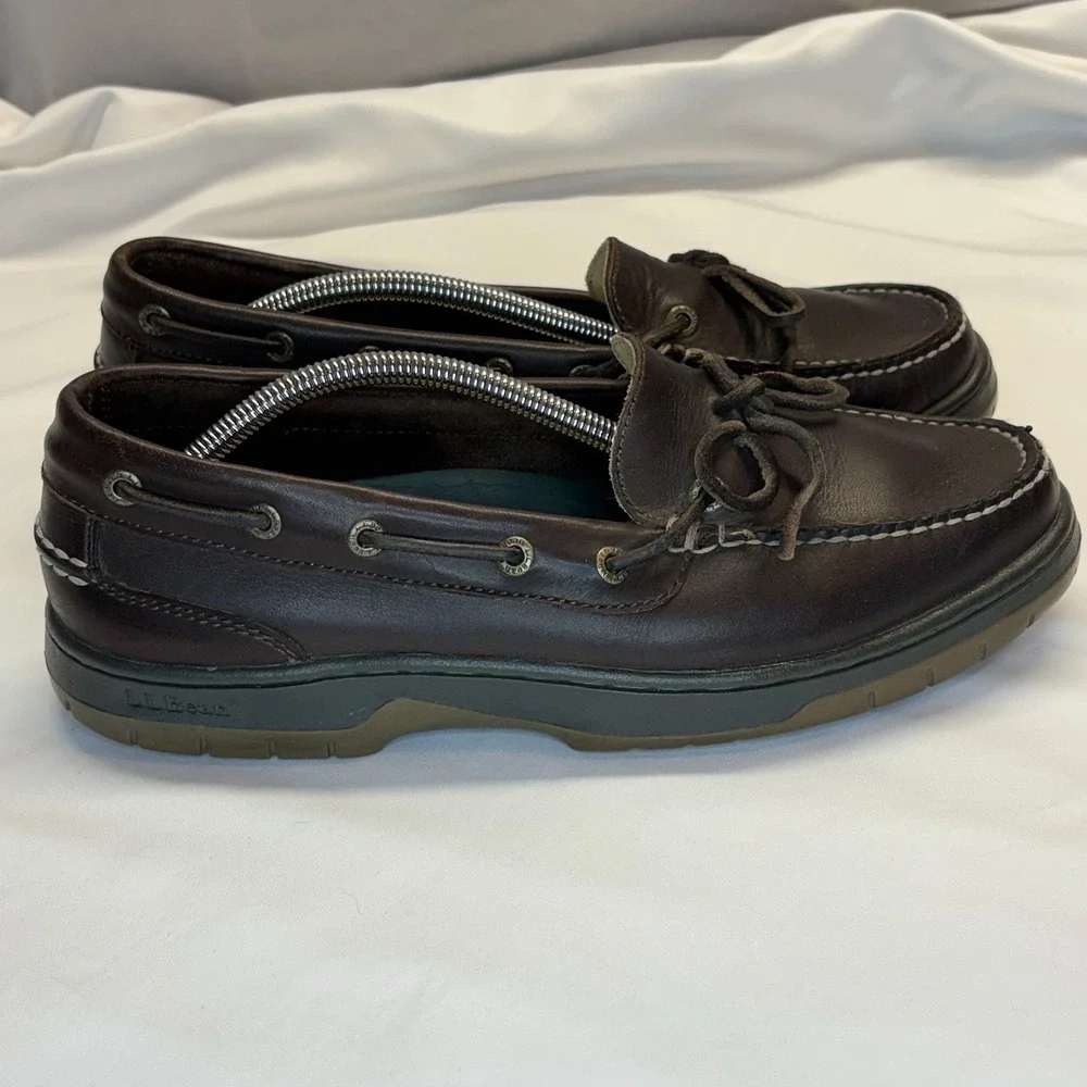 LL BEAN Camp Moc Loafers Boat Slip On Shoes Sz 9.5 Wide Brown Leather Dock Sider